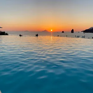 Otel Therasia Sea And - The Leading Of The World